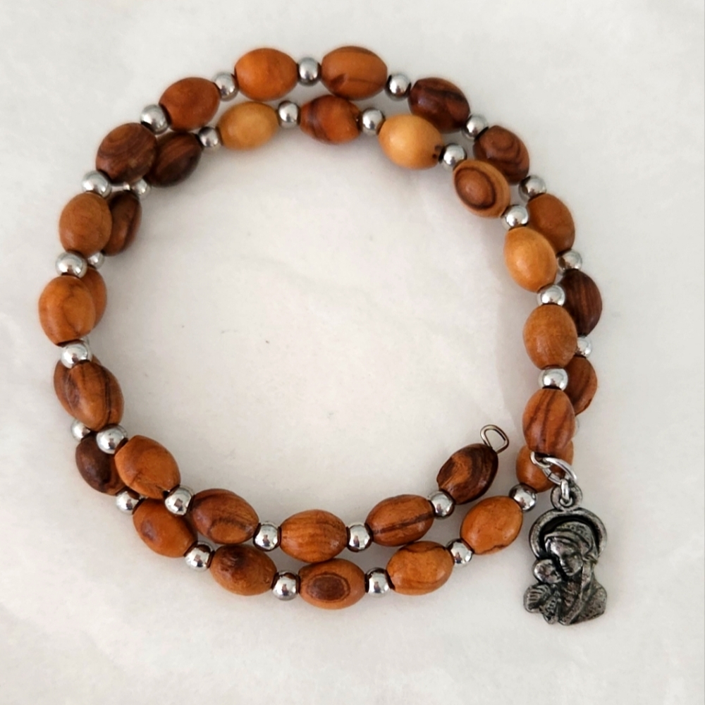 Rosary bracelet, olive wood, Virgin Mary and Baby Jesus